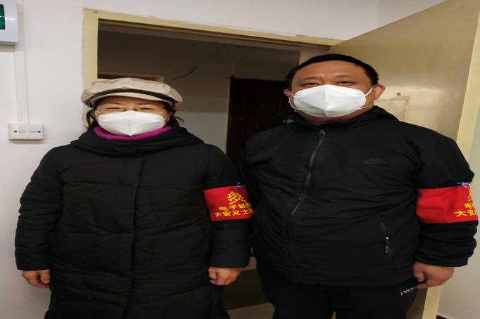 电子城街道版william威廉中文官网志愿者红袖章